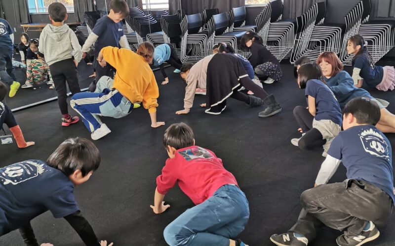 Sports, Dance, & Team activities at at the OWIS Osaka Winter Camp - Such as hip hop break dancing (ACES)